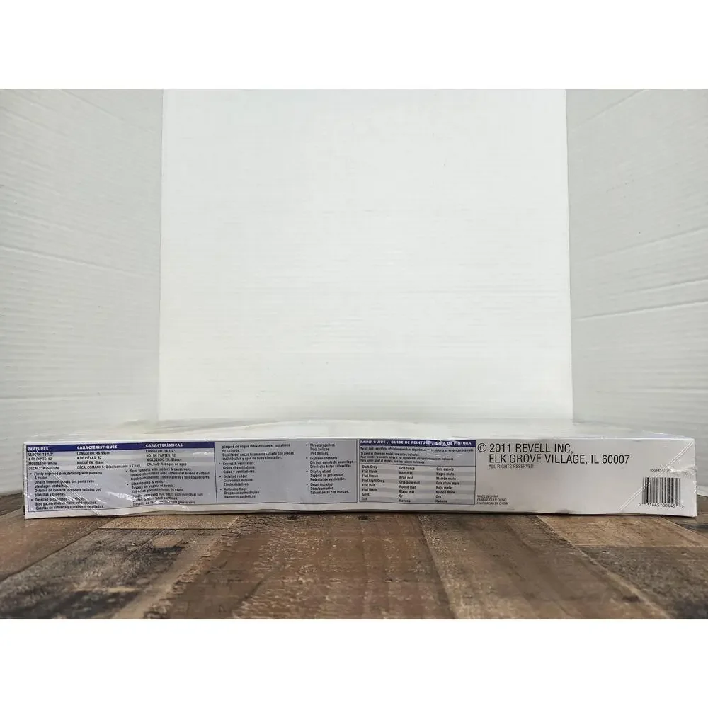 Revell RMS Titanic 1:570 Scale Model Kit Sealed Box Damaged NIB